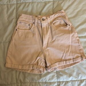 Pale Pink Levi’s Denim shorts